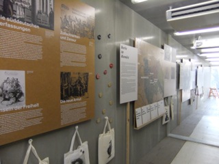 Friedhof der Märzgefallenen, temporäre Ausstellungsrotunde zur Geschichte des Friedhofs, temporäre Ausstellung zur Revolution von 1848, Berlin, Dezember 2014. Fotos: Miera | Bluche